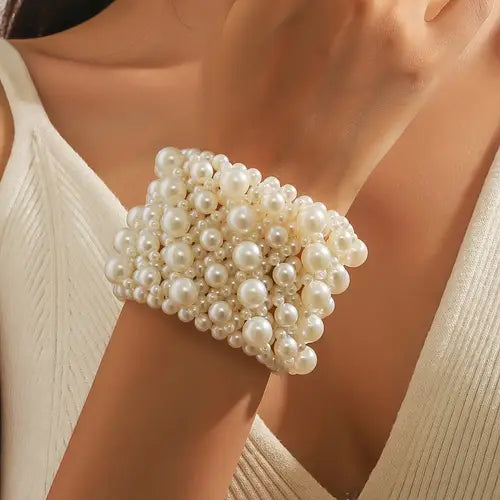 PEARL STRETCHY BRACELET