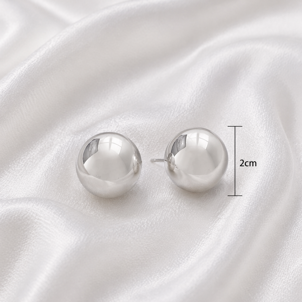 SLEEK DOME STUDS