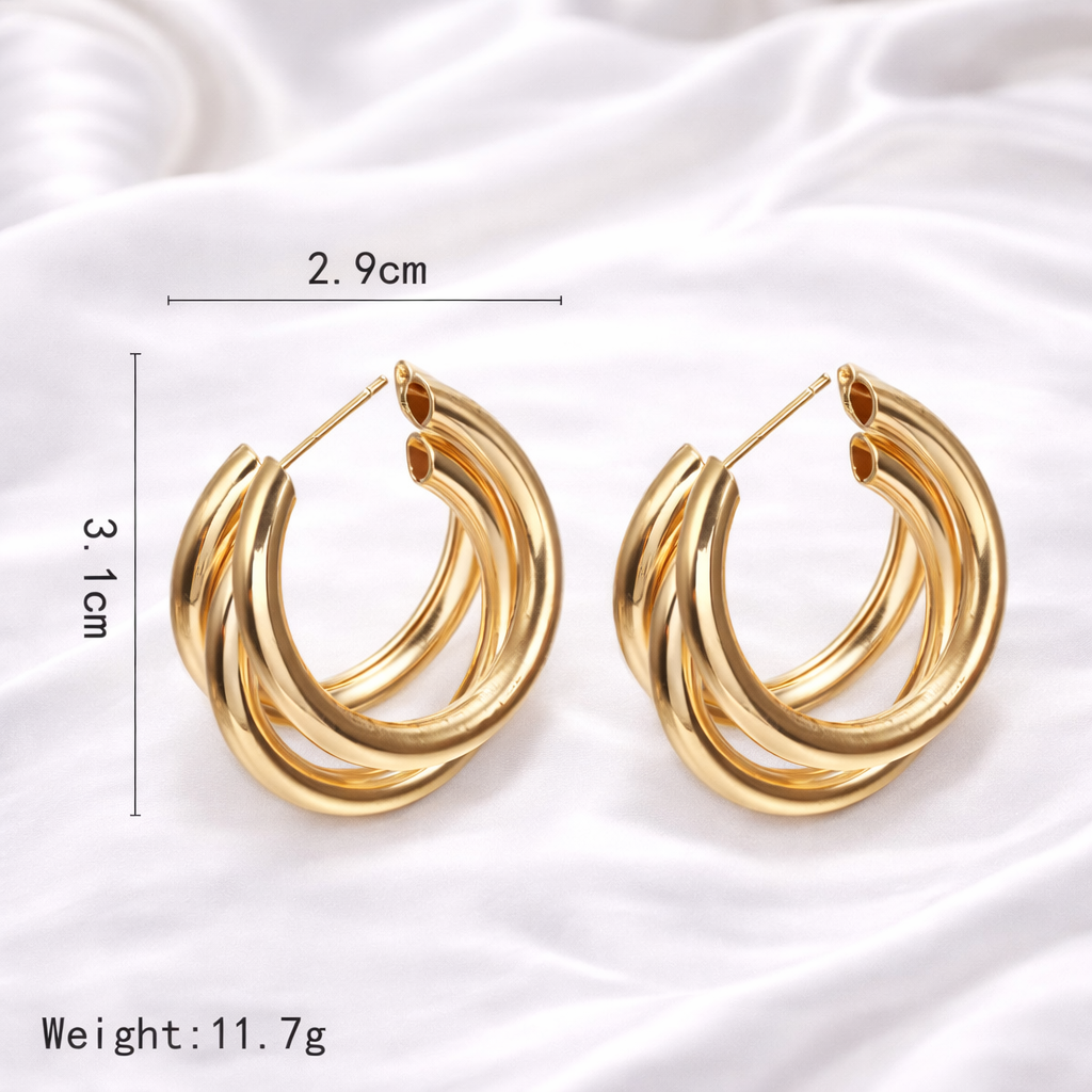 C-SHAPED HUGGIE EARRINGS
