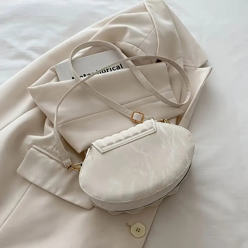 TEXTURED WHITE SHELL BAG