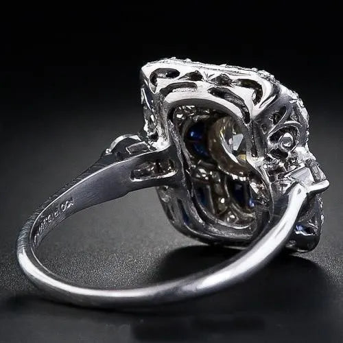 ELLPITIC ZIRCON RING