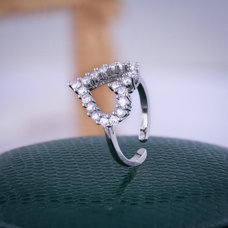 HOLLOW HEART RING