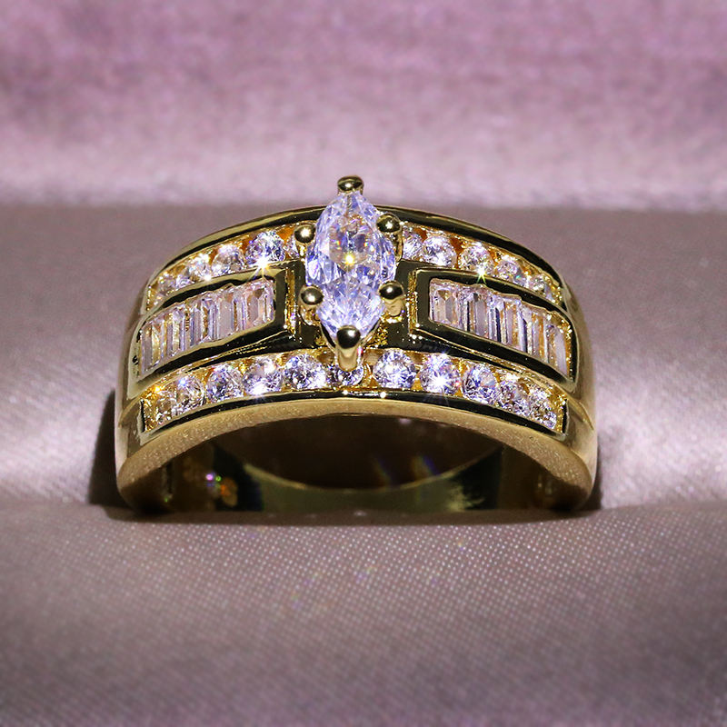 INTRICATE ZIRCON RING