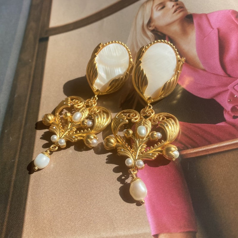LOVE PEARL STUDS (CLIP ON EARRINGS)