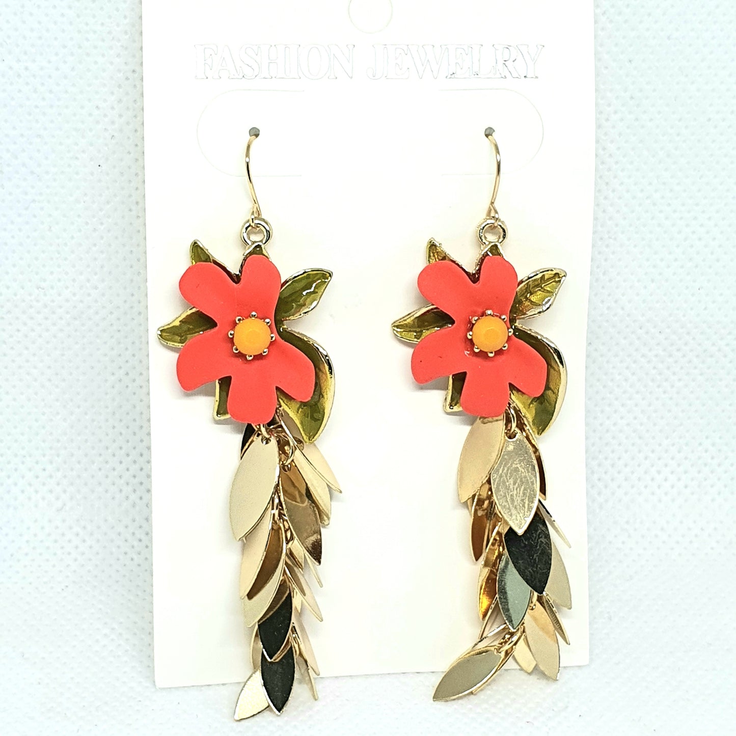 ACRYLIC RIFFLE LEAVES EARRINGS