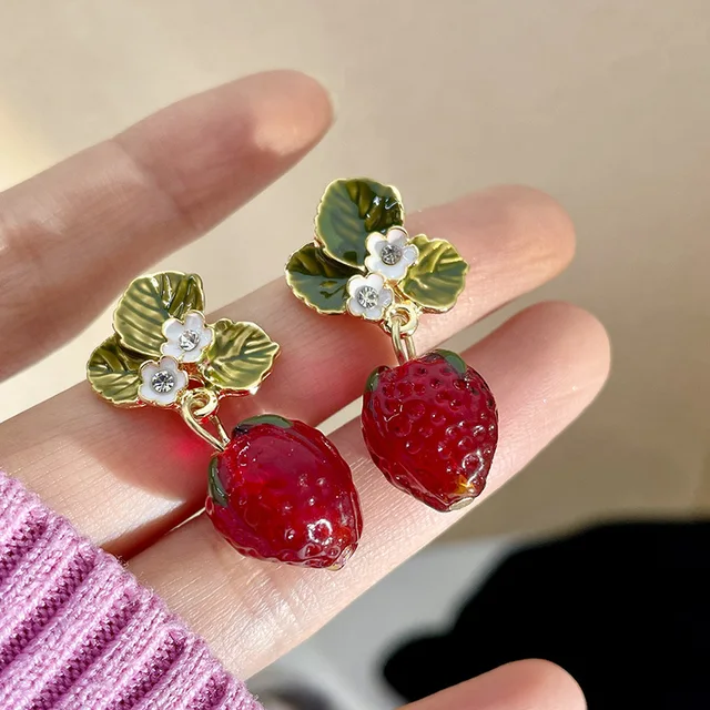 STRAWBERRY EARRINGS