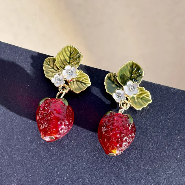 STRAWBERRY EARRINGS