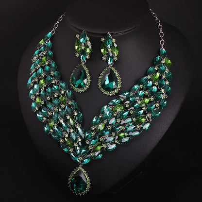 LUXURIOUS GREEN CRYSTAL SET