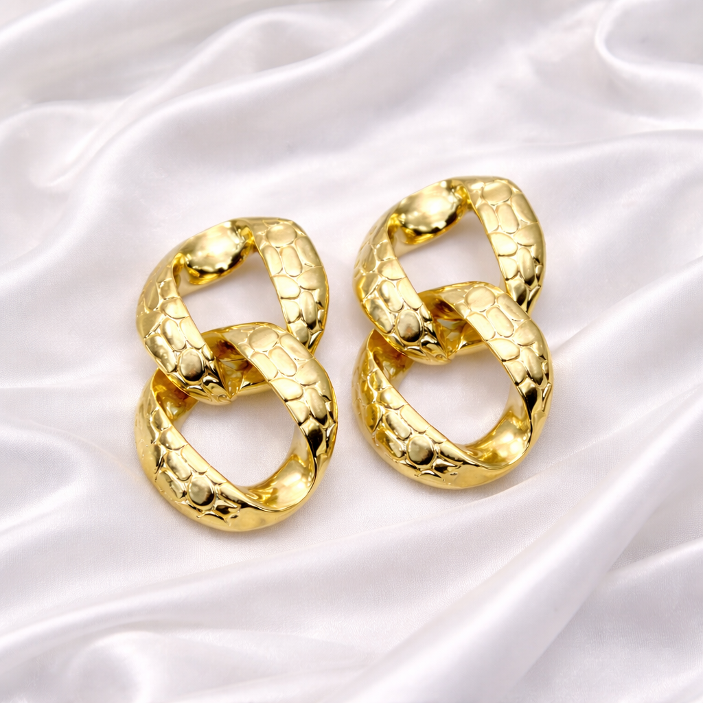 SNAKE EIGHT EARRINGS