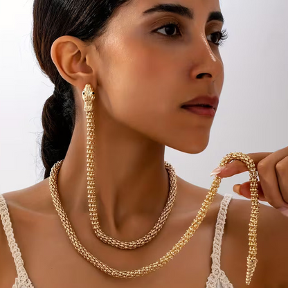 SNAKE ROPE CHAIN AND STUD
