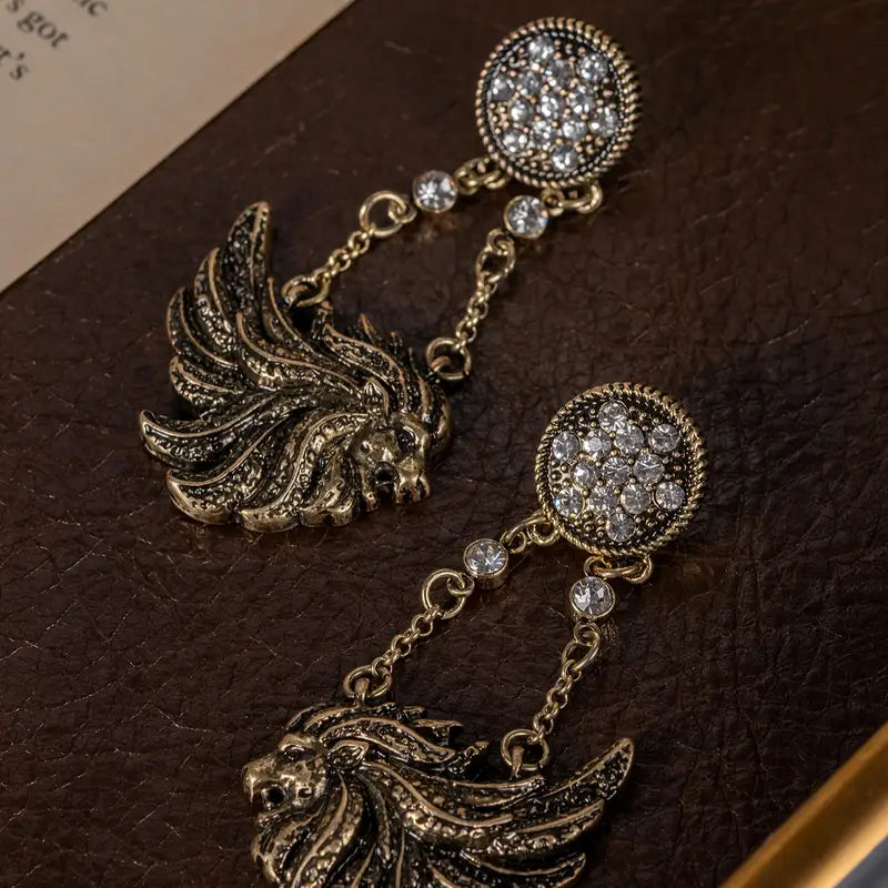 VINTAGE LION HEAD DANGLING EARRINGS