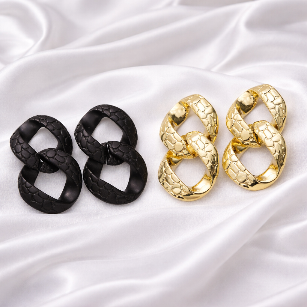 SNAKE EIGHT EARRINGS