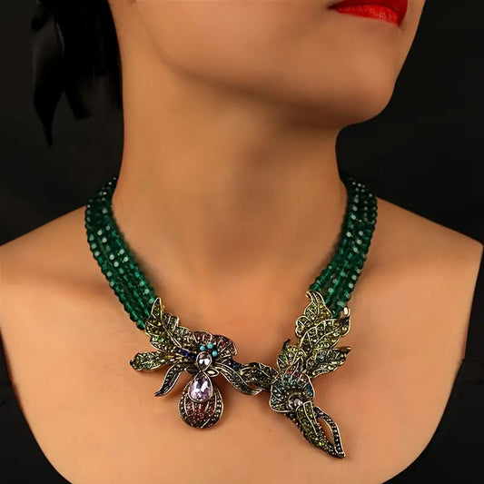 ENTOURAGE NECKLACE