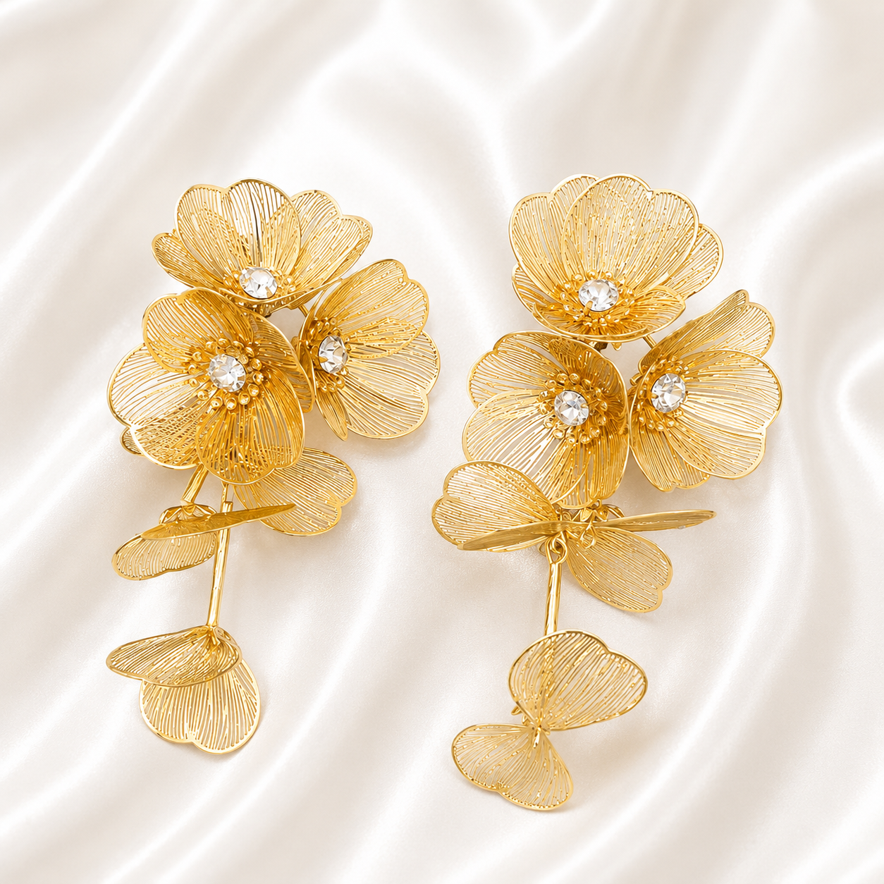 GOLDEN FLORAL DROP  EARRINGS