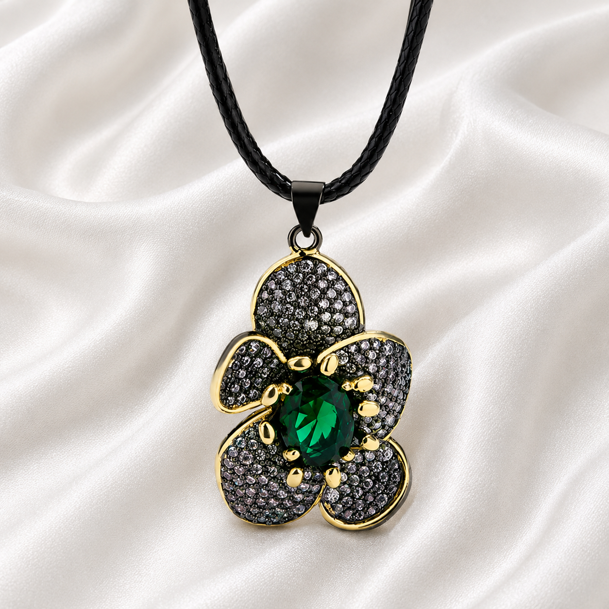 EXQUISITE EMERALD FLOWER SET