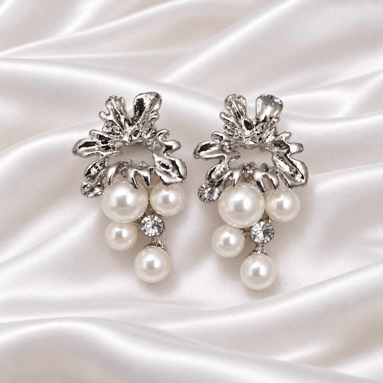 SILVER PEARL STUDS