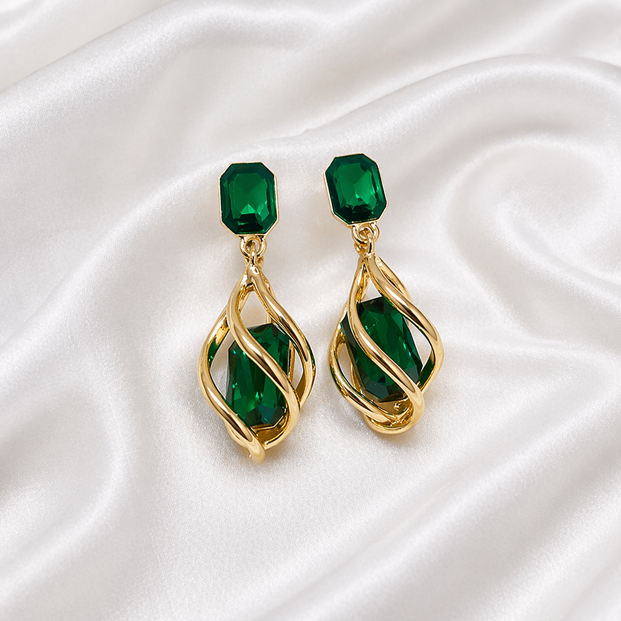 DIAGONAL HOOP EARRINGS