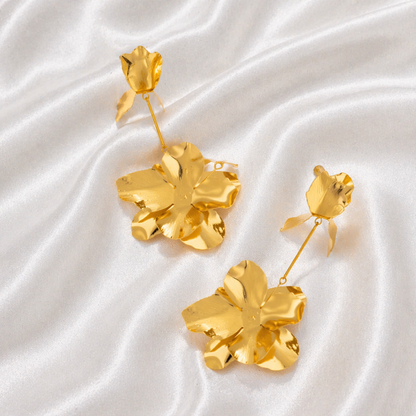 GOLD FLOWER HANGING EARRINGS
