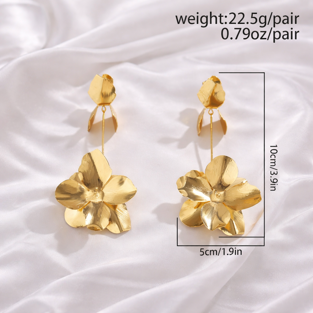 GOLD FLOWER HANGING EARRINGS
