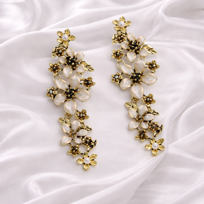 VINTAGE FLOWER EARRINGS