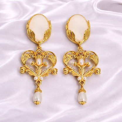 LOVE PEARL STUDS (CLIP ON EARRINGS)