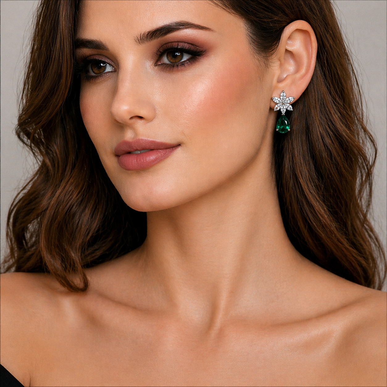 GREEN DROPLET ZIRCON EARRINGS