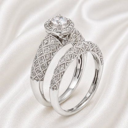 DIGNIFIED PLATINUM PLATED ZIRCON RING