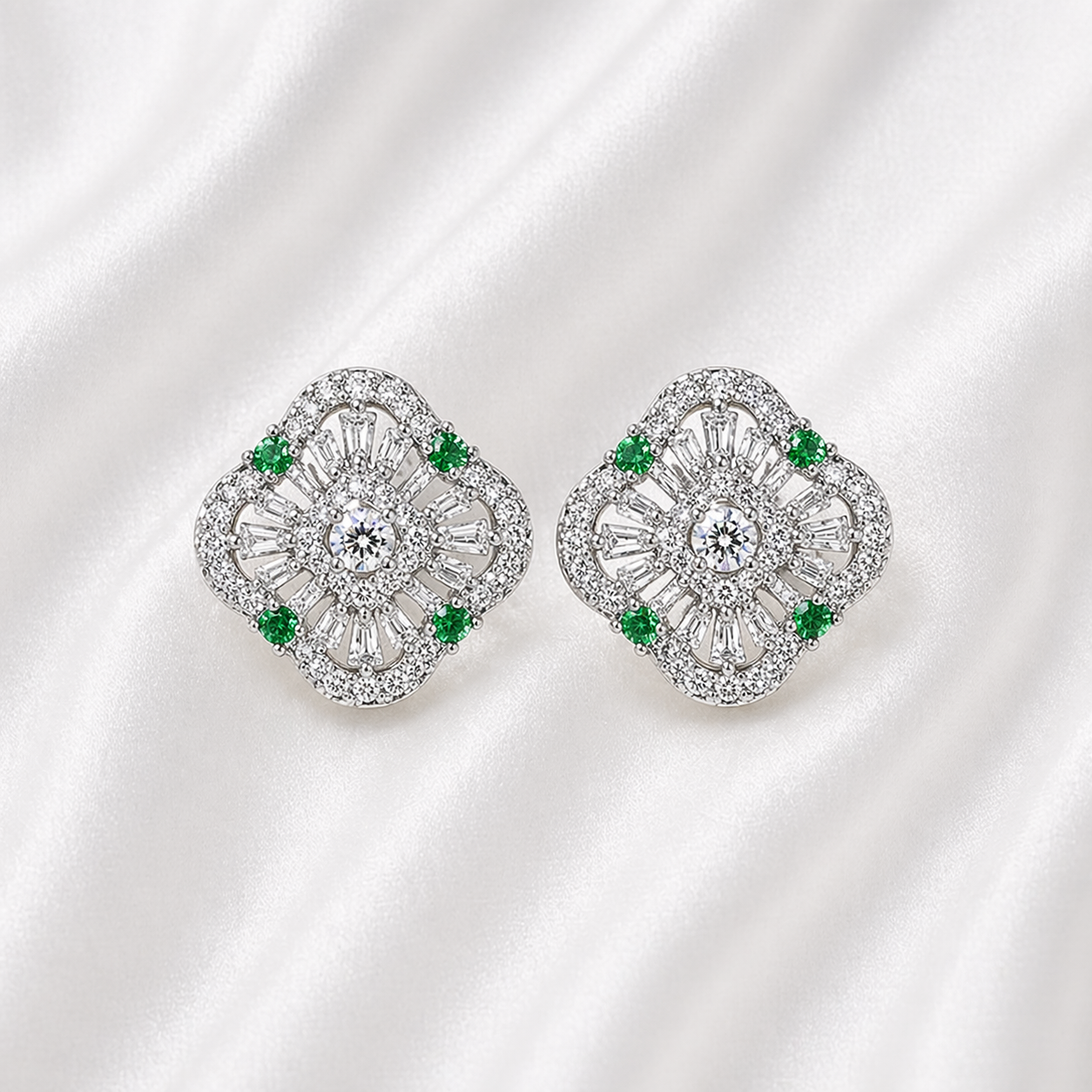 LUMINOUS ZIRCON EARRINGS