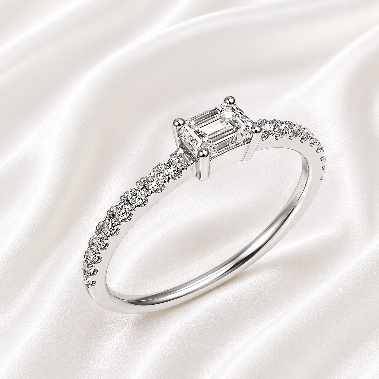ELEGANCE ZIRCON RING
