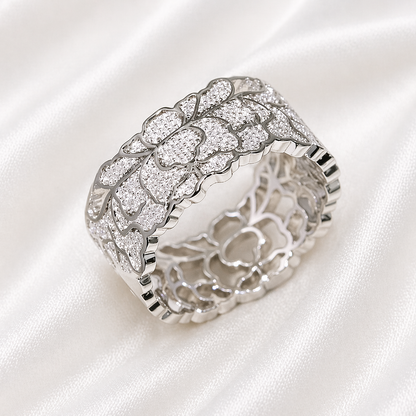 CLASP ZIRCON RING