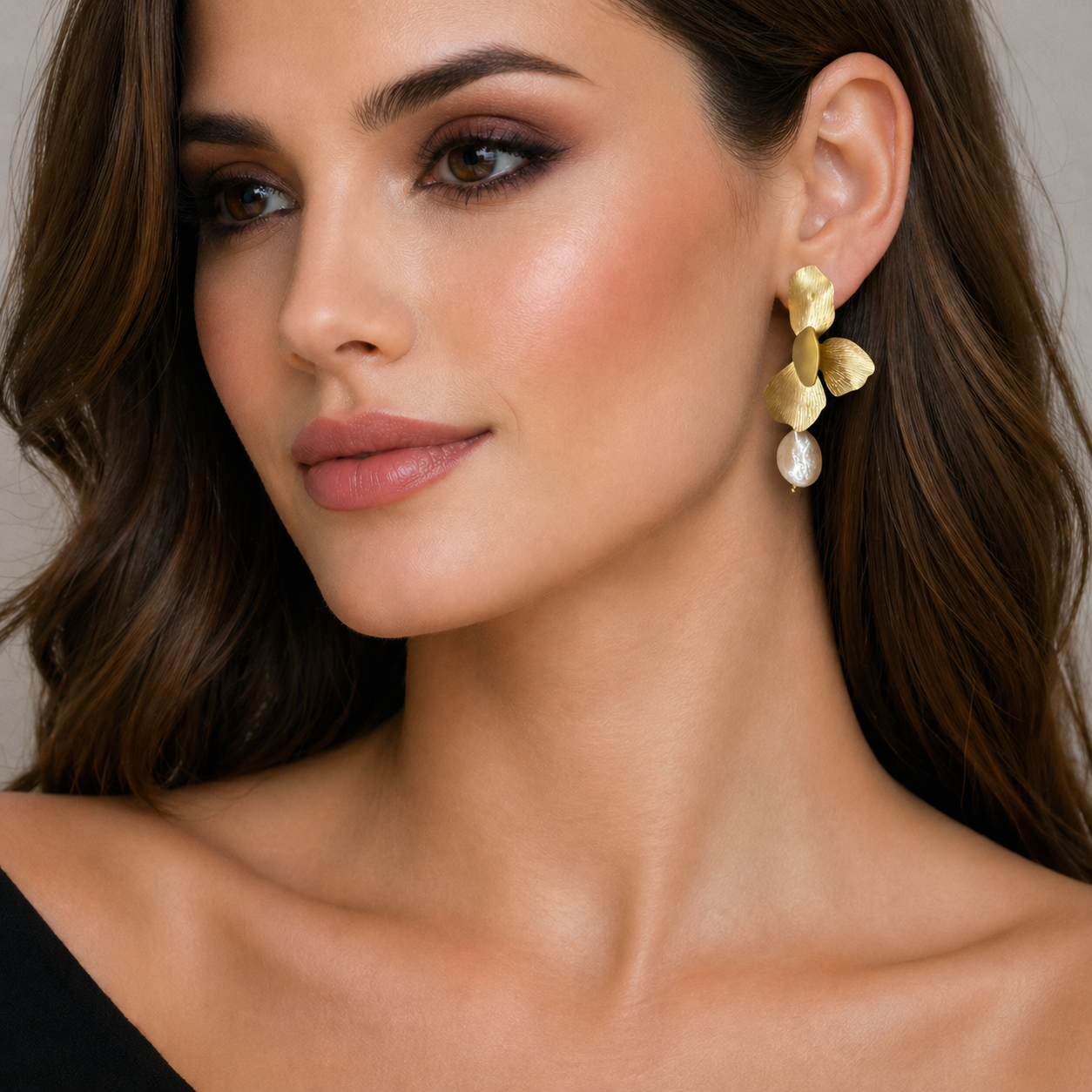 CORSAGE EARRINGS