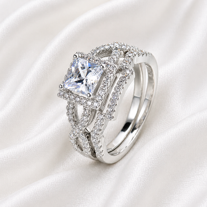 MAGESTIC PLATINUM PLATED ZIRCON RING