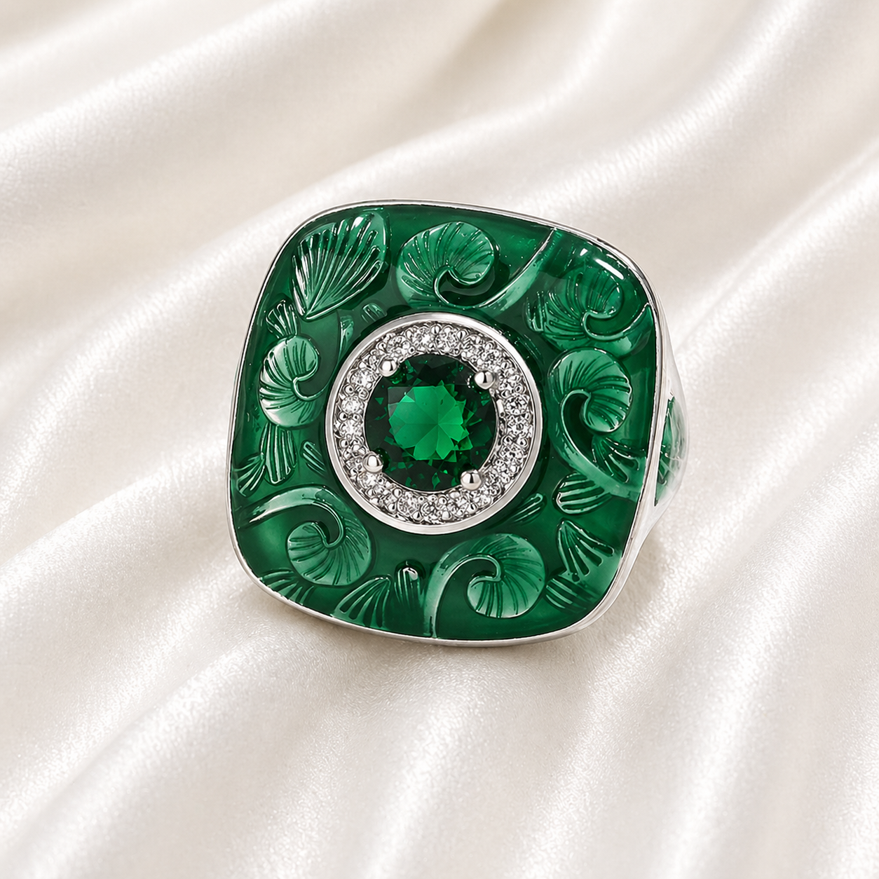 KEMET EMEARLD RING