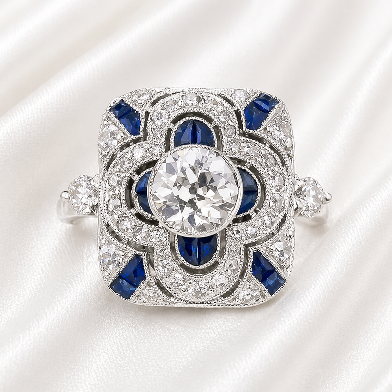 ELLPITIC ZIRCON RING