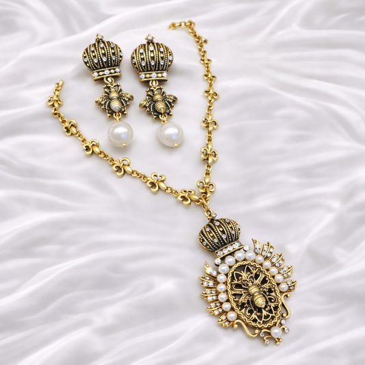 BEES CRWON SET