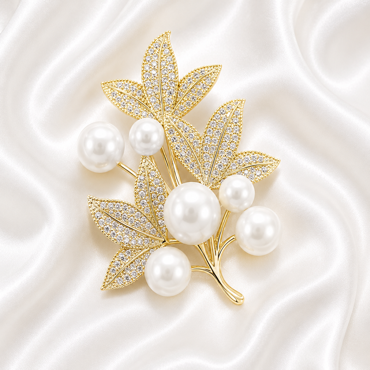 MAPLE LEAF BROOCH