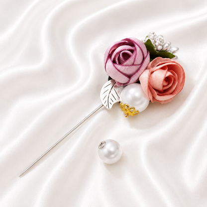 REMIEL FLOWER BROOCH
