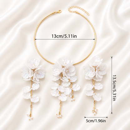 ELEGANT WHITE FLORAL SET