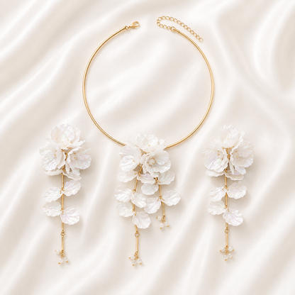 ELEGANT WHITE FLORAL SET