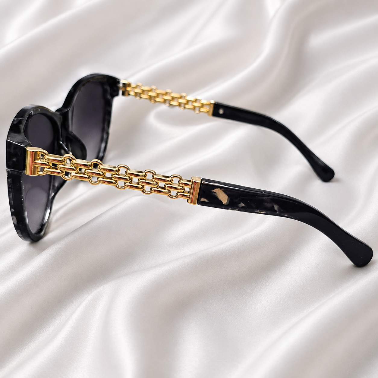 SUNGLASSES- STYLE 11