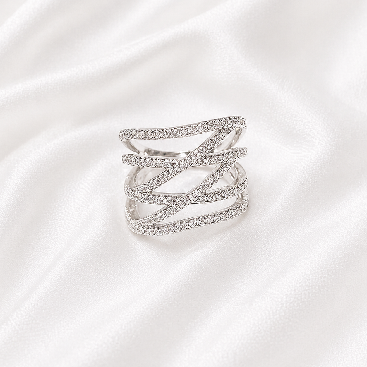 TWINE CHARM RING