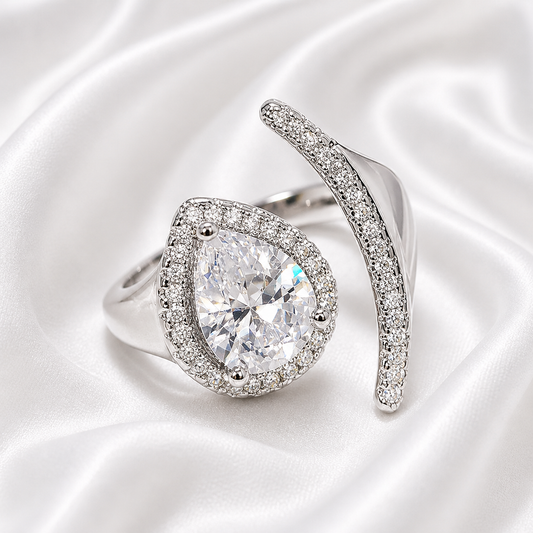 OVAL CUT ZIRCON RING