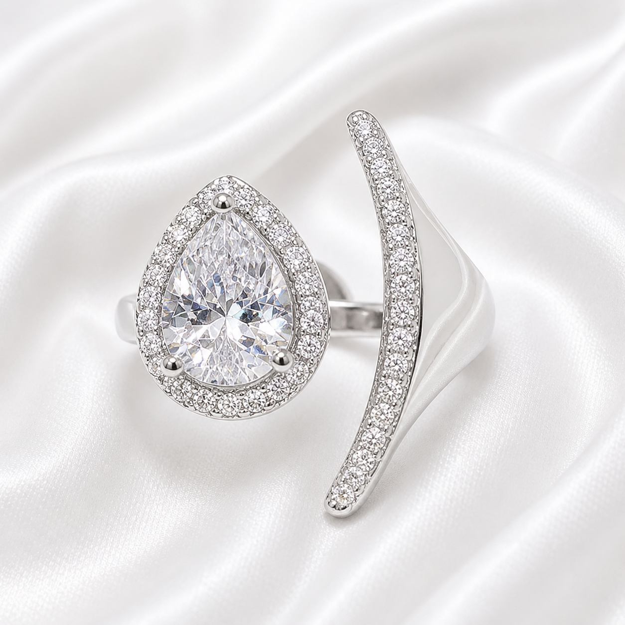 OVAL CUT ZIRCON RING