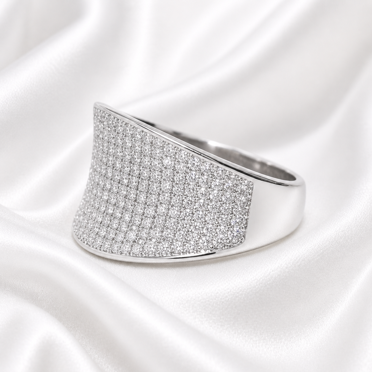 SORDBET ZIRCON RING