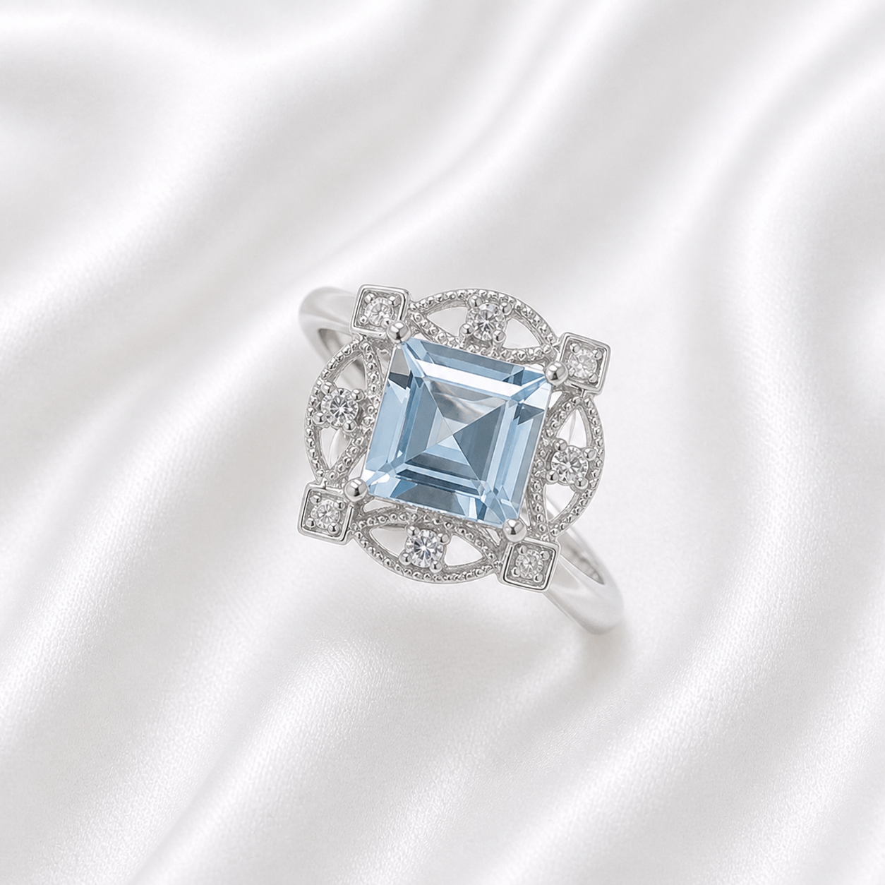 SHINY BLUE ZIRCON RING