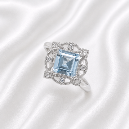 SHINY BLUE ZIRCON RING