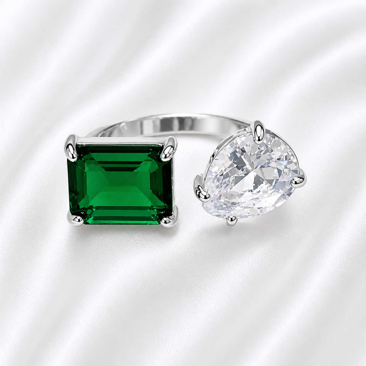 GREEN ZIRCON RING