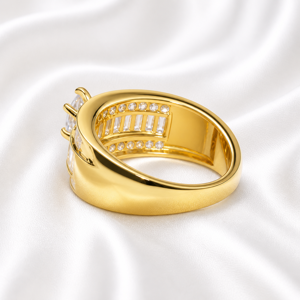INTRICATE ZIRCON RING