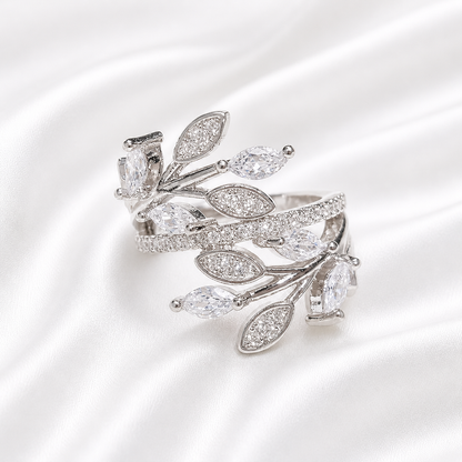 BROUGH ZIRCON RING