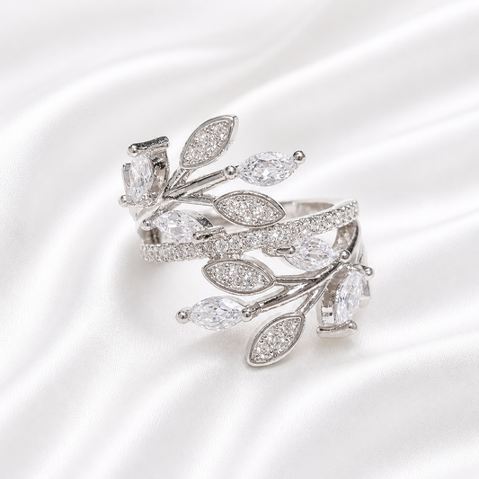 BROUGH ZIRCON RING